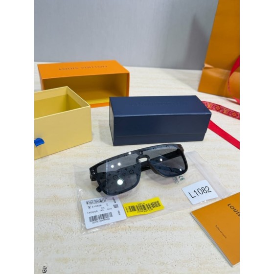 LV Monogram Shield Sunglasses (Z1082E)